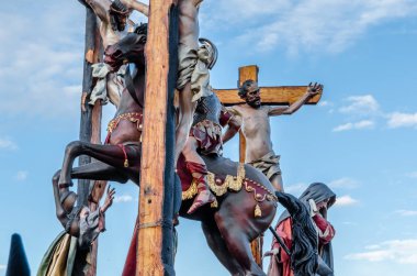 Zamora, İspanya - 25 Mart 2016: Geleneksel İspanyolca kutsal hafta (Semana Noel Baba) alay üzerinde Kutsal Cuma sokaklarda Zamora (Castilla y Leon), İspanya