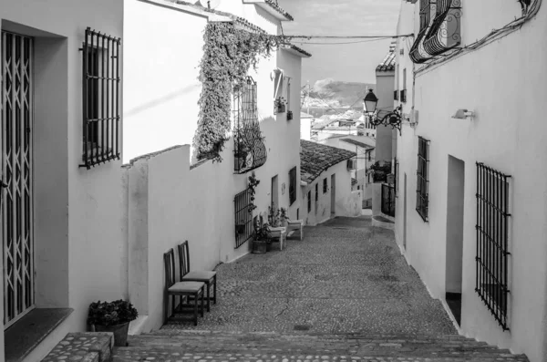 西班牙埃利坎特省Altea地中海白人村庄的建筑 黑白图像 — 图库照片