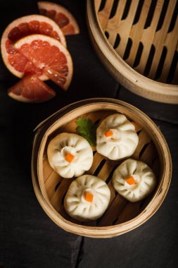 Dim Sum böreği. Çin geleneksel yemekleri.