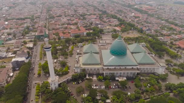 Mosque al akbar in surabaya indonesia — Stock Video