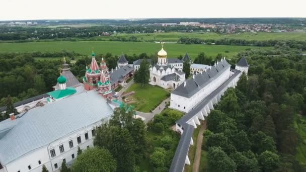 Orthodox christelijk klooster — Stockvideo