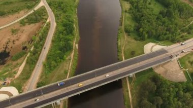 Yolu Köprülü nehri