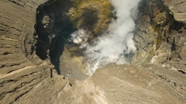 Active volcano with a crater — Stock Video