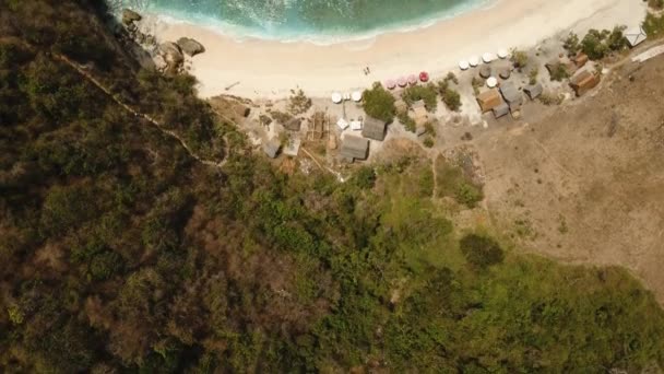 Flygfoto vacker strand nusa penida — Stockvideo