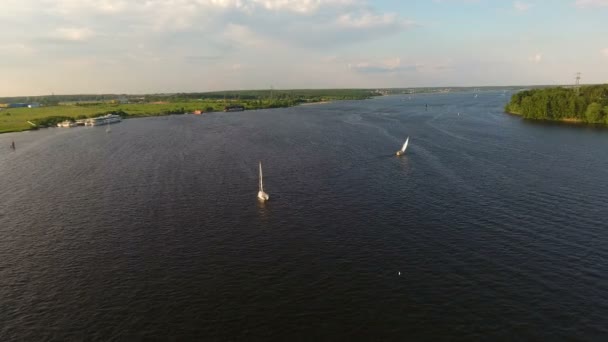 Aerial view sailing boat on the lake — Stock Video