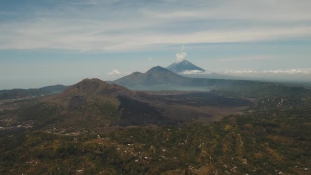 Tó és vulkán batur agung bali indonézia — Stock videók