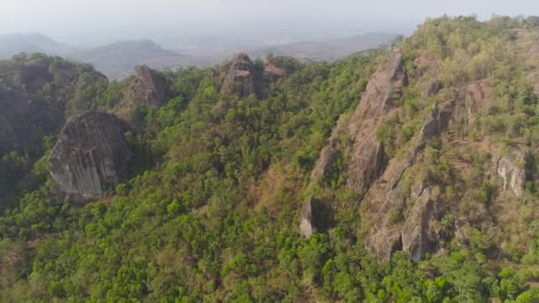 Paisagem montanhosa ilha de jawa indonésia — Vídeo de Stock