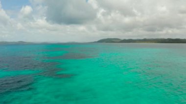 Filipinler 'den Siargao Adası manzarası