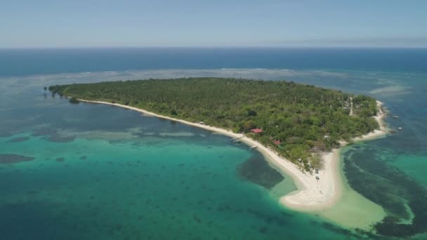 Isla tropical magalawa con playa — Vídeos de Stock