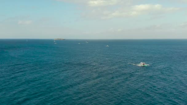 île de paysage marin et ciel avec nuages cebu 