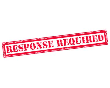 Yanıt gerekli kırmızı damga metni beyaz kağıt üzerinde