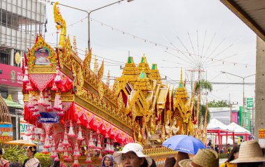 Yasothon, Tayland - 11 Mayıs 2019: Geleneksel Tayland dans grubu 
