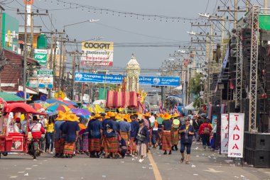 Yasothon, Tayland - 11 Mayıs 2019: Geleneksel Tayland dans grubu 