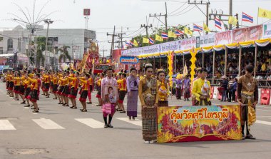 Yasothon, Tayland - 11 Mayıs 2019: Geleneksel Tayland dans grubu 