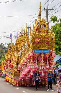 Yasothon, Tayland - 11 Mayıs 2019: Geleneksel Tayland dans grubu 