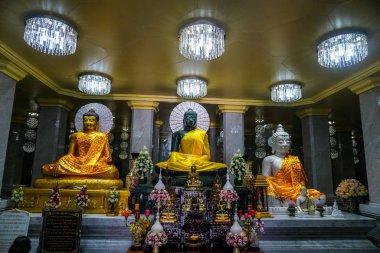 10 / 02 / 2019: wat-chong-kham, thailand: wat-chong-kha 'da yer almaktadır