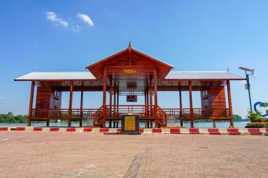 25 / 12 / 2019: Kaeng Saphue Halk Parkı, Ubonratchathani, Tayland 