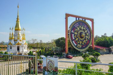 25 / 12 / 2019: Wat tum ku ha sawan (Tapınak) Ubonratchath 'ın simgesi