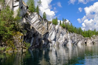 Büyük ve büyük beyaz mermer Kanyon.