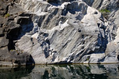 Büyük ve büyük beyaz mermer Kanyon.