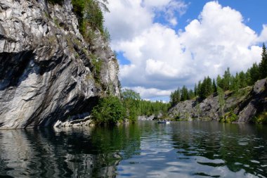 Büyük ve büyük beyaz mermer Kanyon.
