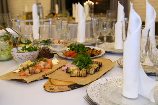 Cold Appetizers with a variety of food on the table. — Stock Photo, Image