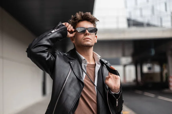 Handsome European Young Hipster Man Trendy Hairstyle Fashion Leather Black — Stock Photo, Image