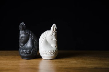 Satranç bord oyun atı oyunu