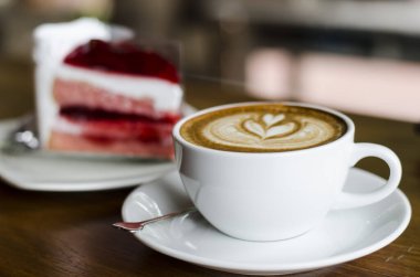 Kek ve kahve, dinlenme zamanı. 