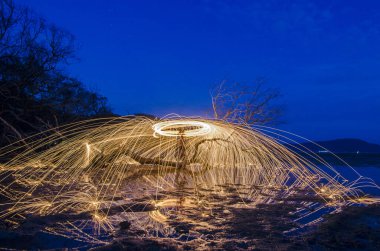 havai fişek çelik yünü ve parti plajı 