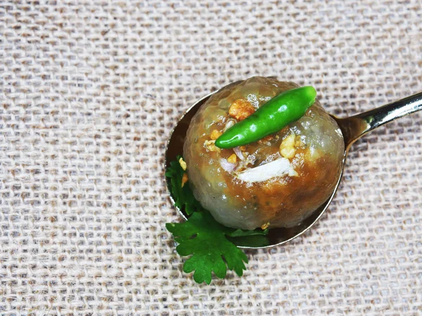 Thaise Dessert Sago Bal Met Varkensvlees Binnen — Stockfoto