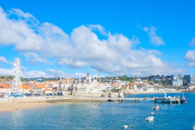 Atlantik Okyanusu kıyısında manzara