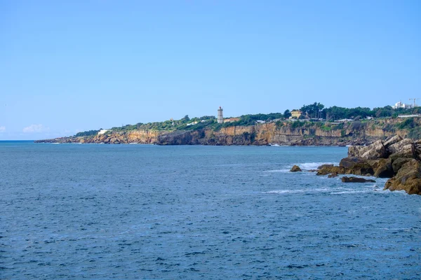 Atlantik Okyanusu 'ndaki kıyı manzarası