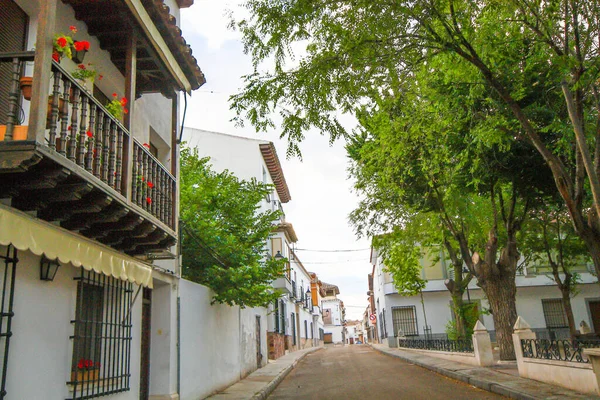 Kırsal bir arazide görüntüler