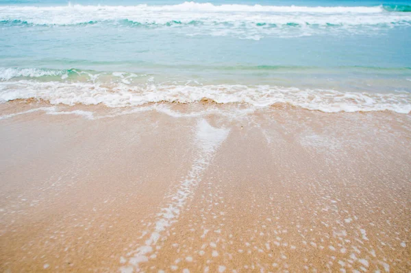 Akdeniz 'deki kıyı manzarası