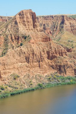 İsrail Eyaleti 'ndeki nehrin manzarası
