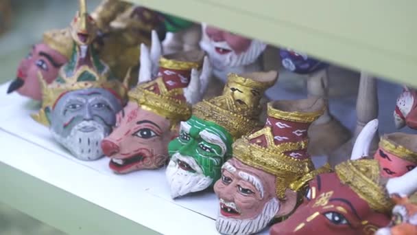 Various view Of the amulets in the amulet market — Stock Video