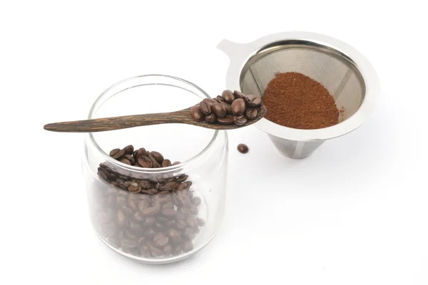 Koffiebonen Gemalen Koffie Witte Achtergrond — Stockfoto
