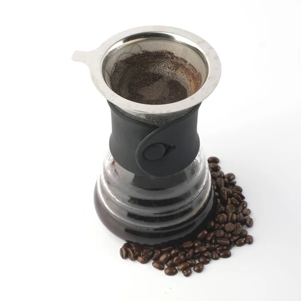 Στάγδην Ζεστό Καφέ Και Κόκκους Καφέ Ανοξείδωτο Φίλτρο — Φωτογραφία Αρχείου