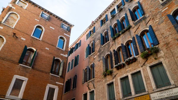 Venedik İtalya 'nın eski binası.