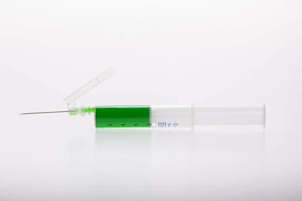 Nieuwe Generatie Injectienaalden Bescherming Voor Gezondheidswerkers Tegen Infectie Geïsoleerd Wit — Stockfoto