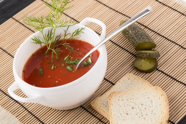 Original Spanische Gazpacho Suppe Auf Dem Mit Dill Dekorierten Teller — Stockfoto