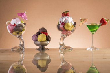 Mutlu dondurmalar, soğutmak için.