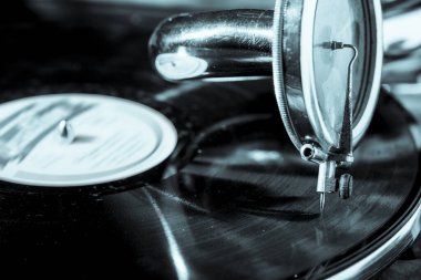 Eski hava akımı gramofonu