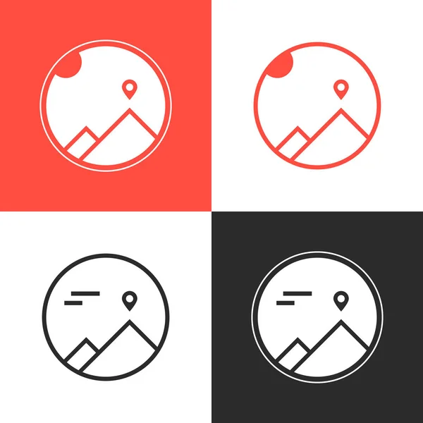 Set van vier alpinisme-logo 's — Stockvector