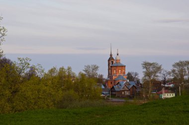 Suzdal şehrinde sabahın erken saatlerinde.