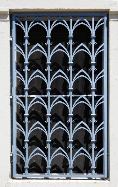 Close Widok Przekroju Starego Okna Dekoracyjnym Stylu Rzemieślniczym Metalowe Pręty — Zdjęcie stockowe