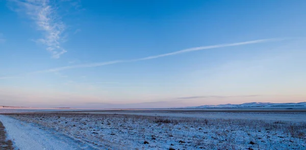 Panorama Musim Dingin Pagi Siberia Matahari Terbit Atas Dataran Bersalju — Stok Foto