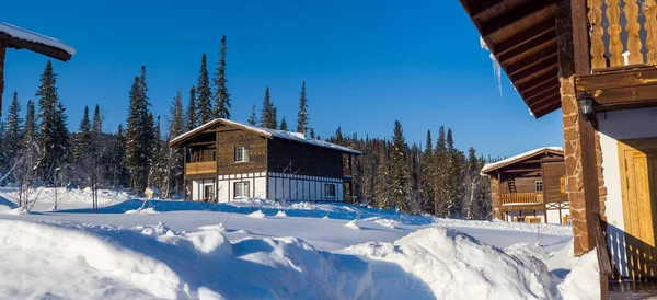 Alpine Village Ski Resort Mountain Salanga Winter Sunny Day Hotel — Stock Photo, Image