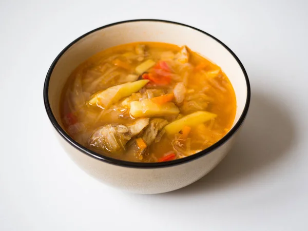 Sopa Num Prato Branco Sopa Vermelha Repolho Russo Pasta Tomate — Fotografia de Stock